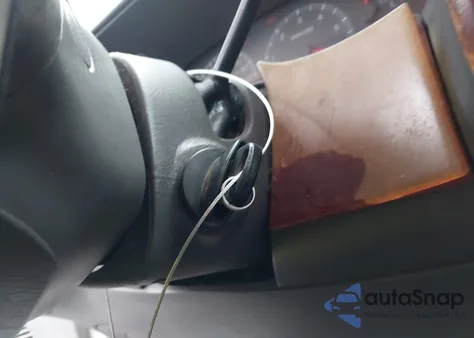 2001 Ford F-150 Harley-Davidson Edition/King Ranch Edition/Lariat/Xlt z USA, uszkodzony, nr VIN 1FTRW07W81KF25233